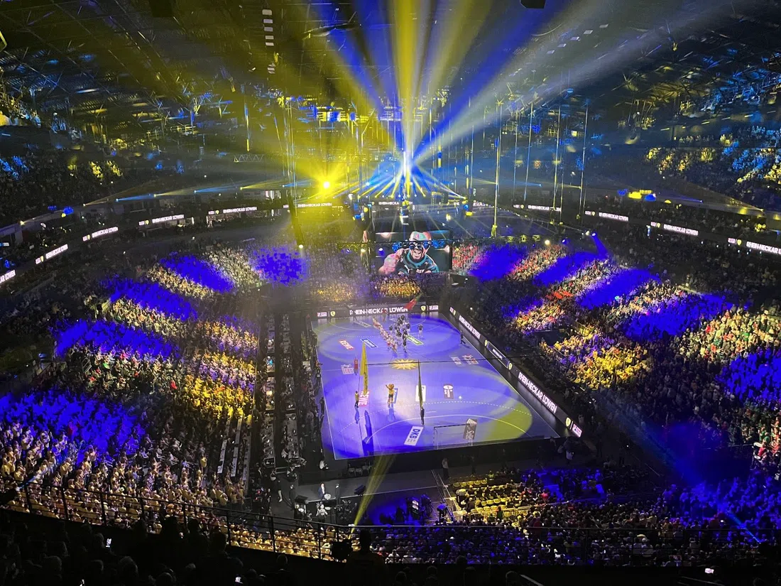 Lachende Kölnarena (LANXESS arena), Köln