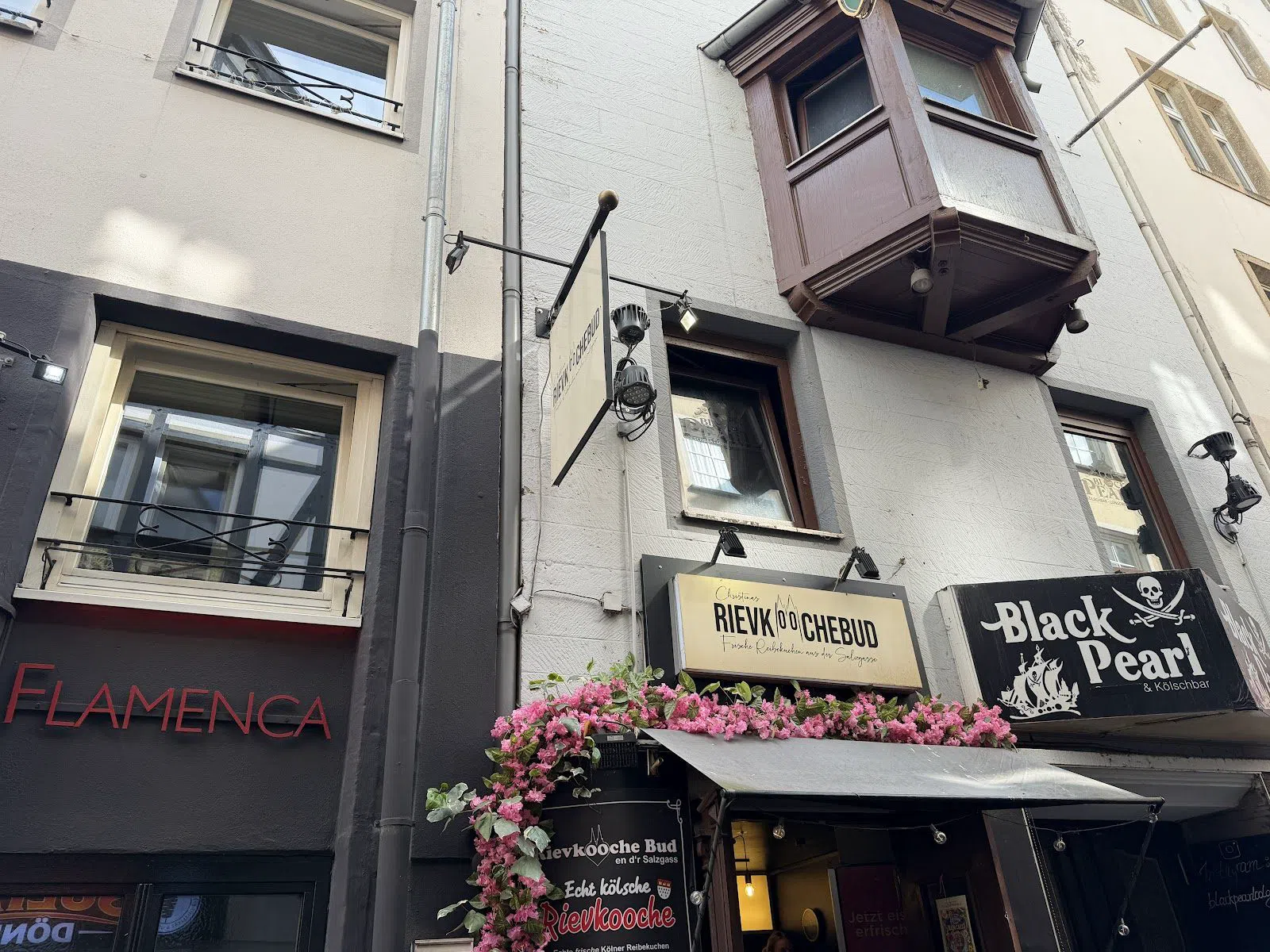 Rievkoochebud, Cologne